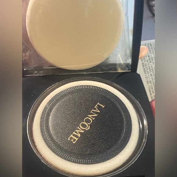 NEW Lancome Dual Finish Multi Tasking Powder & Foundation:360 Honey III (W) - Picture 3 of 8